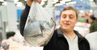 В России резко выросли оптовые цены на рыбу