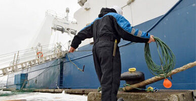 Рыбаки не хотят доплачивать за их ремонт в иностранных портах